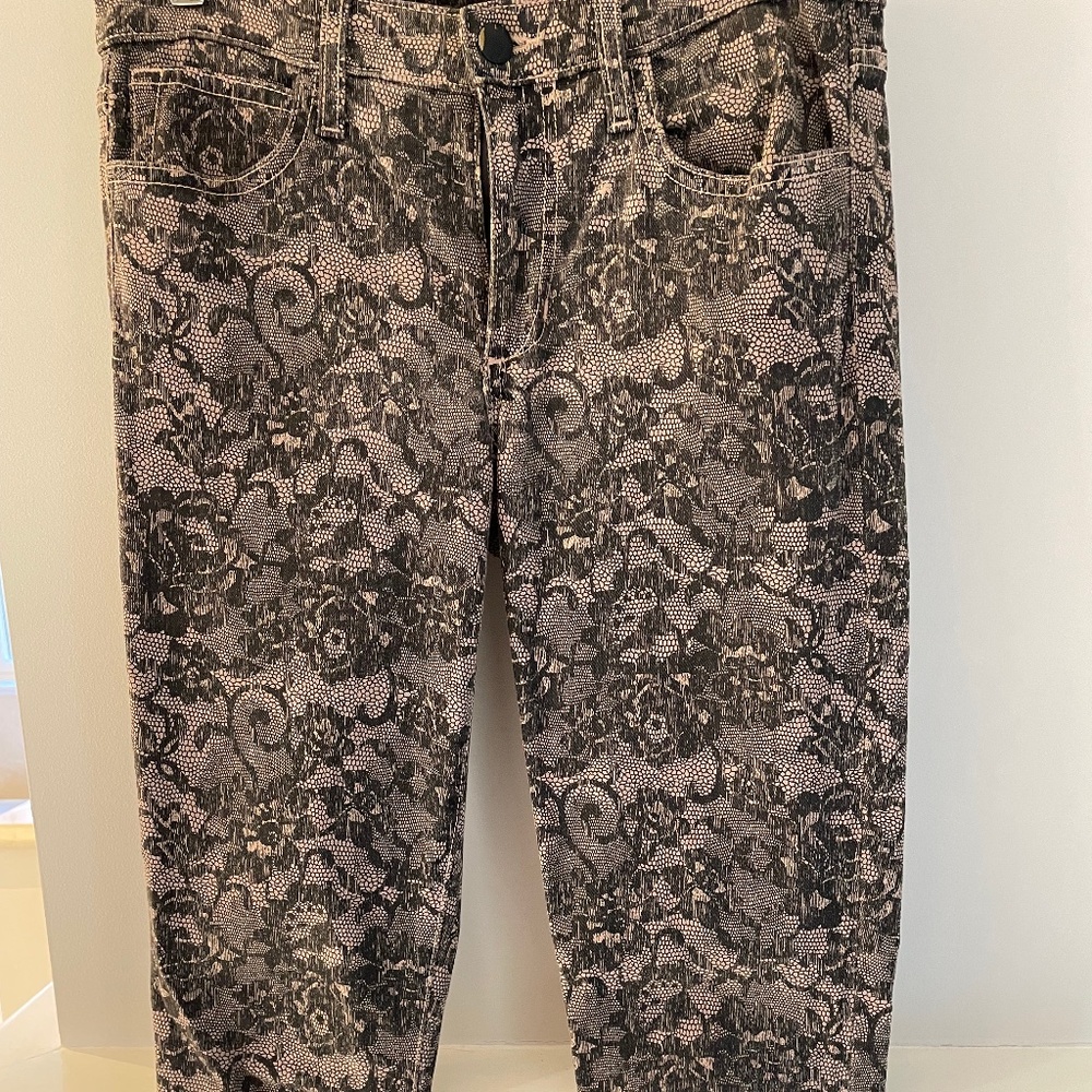 Joe's Jeans black lace motif pants size 26
